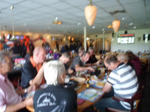 13 Mosselen eten 